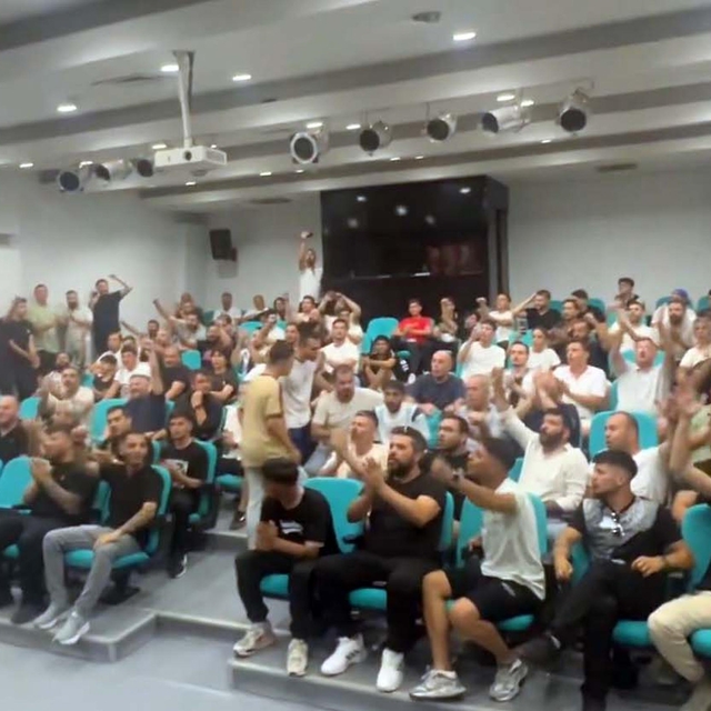 Altay'da taraftarlar harekete geçti