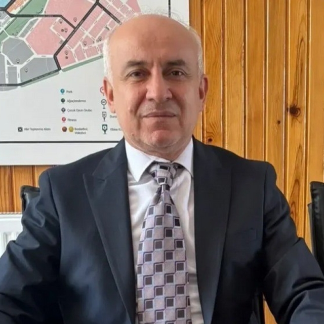 Kütahya'da Doç. Dr. Hasan Basri Karayel'e uluslararası onur