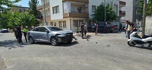 Pikap ile otomobil çarpıştı: 1 yaralı