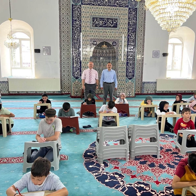Dumlupınar'da Yaz Kur'an Kursu öğrencilerine Bilgi Birikim Sınavı