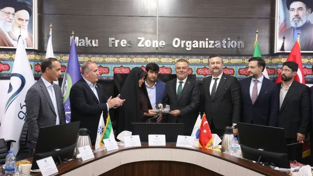 UND 2. Başkanı Ergun Bilen'den doğu sınırlarında stratejik lojistik hamlesi
Gürbulak'ta 25 günlük bekleyişe karşı tüm taraflar çözüm masasında