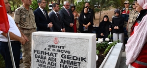 Şehit Başçavuş Ferhat Gedik mezarı başında anıldı
