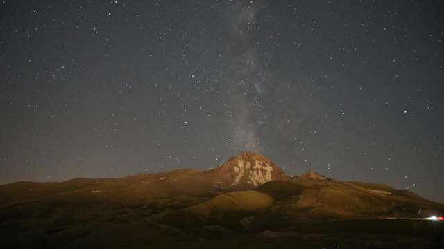 Erciyes'te 2 bin 650 metre yükseklikte meteor yağmuru