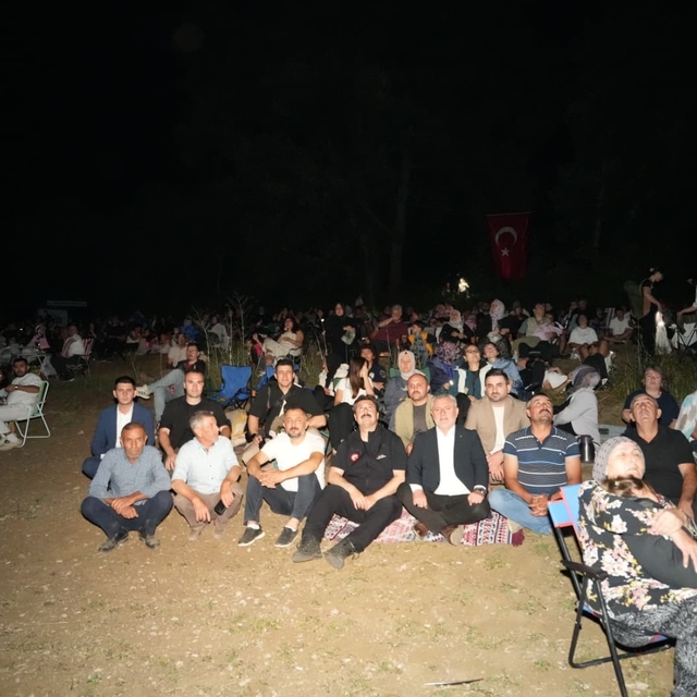 Bursa'da binlerce kişi Perseid meteor yağmurunu izledi