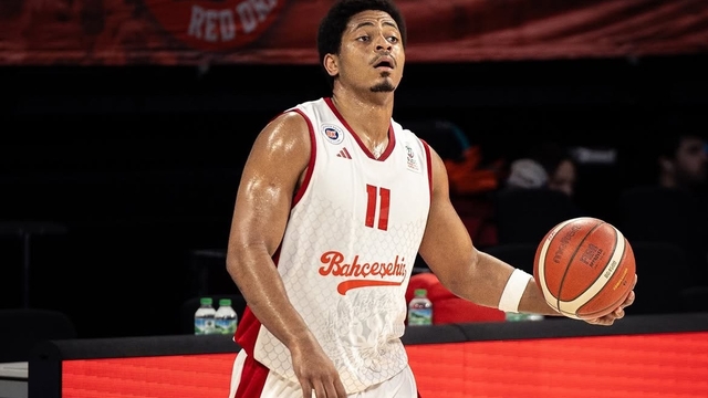 Glint Körfez Basket'te transferler sürüyor
Matt Mitchell, Körfez ekibine imza attı