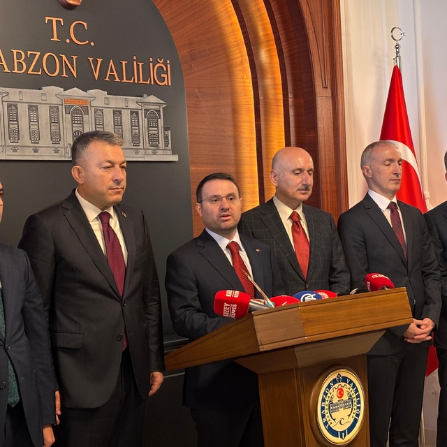 Adalet Bakanı Akın Gürlek: "Kimse dokunulmaz değildir"
Hukuk, nerede bir so...