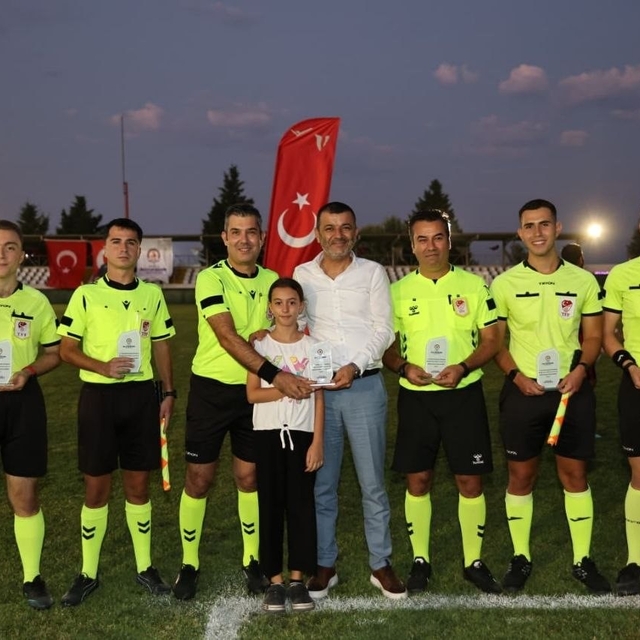 Denizli Büyükşehir Futbol Turnuvası kupalar sahiplerini buldu