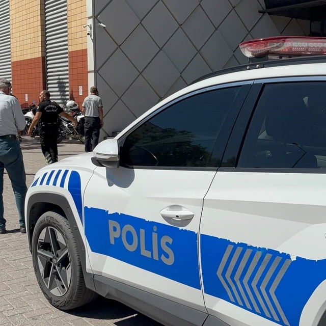 Konya'da alışveriş merkezinde bıçaklı kavga: 1 ölü