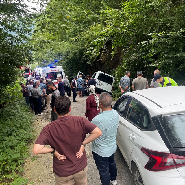 Trabzon'da trafik kazası: 5 yaralı