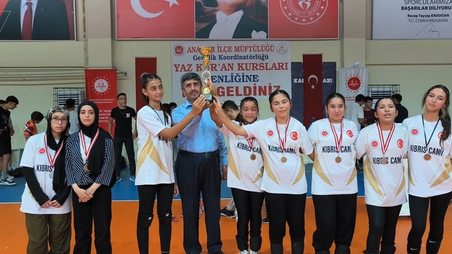 Yaz Kur'an Kursları dolu dolu tamamlandı