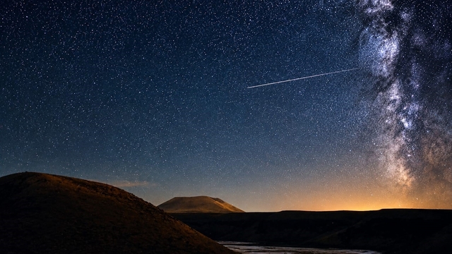 Meke Krater Gölü'nde Perseid meteor yağmuru görsel şölen sundu