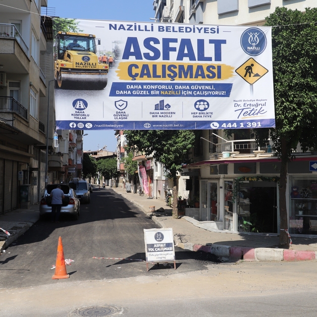 Nazilli Belediyesi ilçedeki yol çalışmalarını sürdürüyor