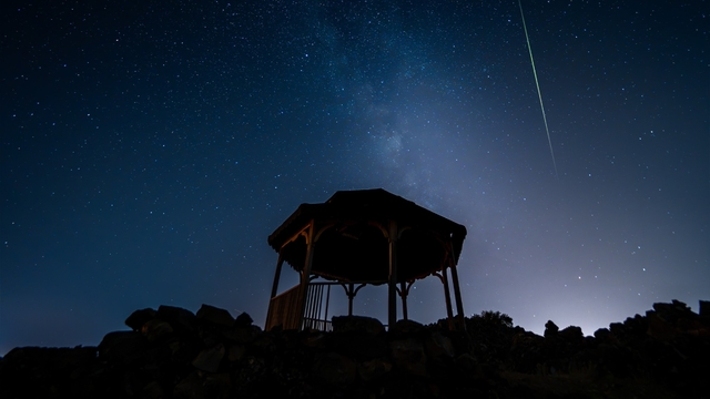 Kula volkanik arazisinde göktaşı şöleni
Perseid meteor yağmuru 'Yanık Ülke'yi aydınlattı