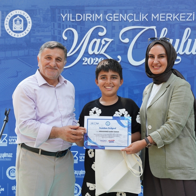 Yıldırım Gençlik Merkezi Yaz Okulu'nda mezuniyet coşkusu