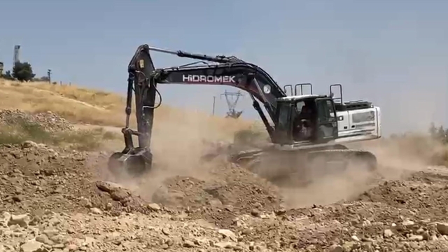 Çiçekalan Mahallesi'nde mezarlık sorununa çözüm