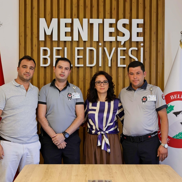 Türk bayrağını ateşe veren şüpheli adliyede (2)