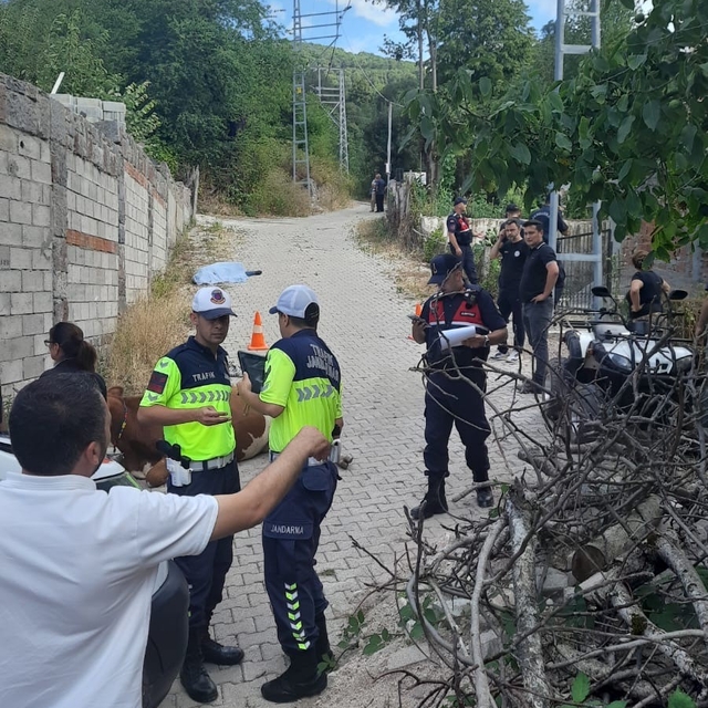 Traktörün freni patladı: 1 ölü
Önce çarptığı kişinin ölümüne neden oldu, so...