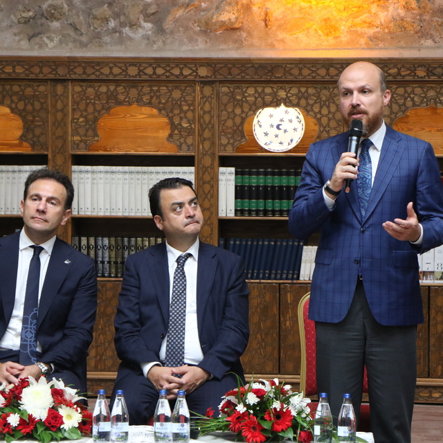 Bilal Erdoğan: Malazgirt ve Çanakkale gelecek bin yılımızın çözümlerini de...