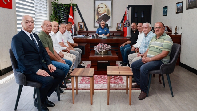Mersin Emniyet Müdüründen emekli polislere veda