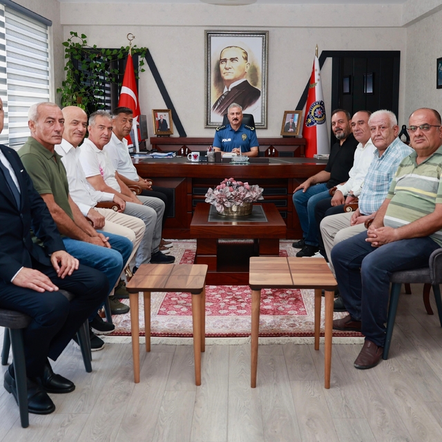 Mersin Emniyet Müdüründen emekli polislere veda