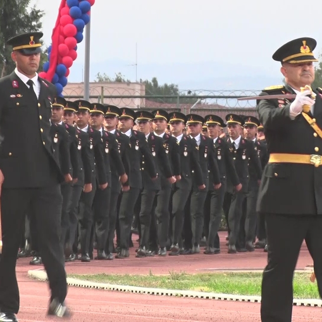 Işıklar Jandarma Astsubay Meslek Yüksekokulu'nda mezuniyet coşkusu