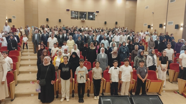 Erciş'te yaz Kur'an kursu kapanış programı düzenlendi