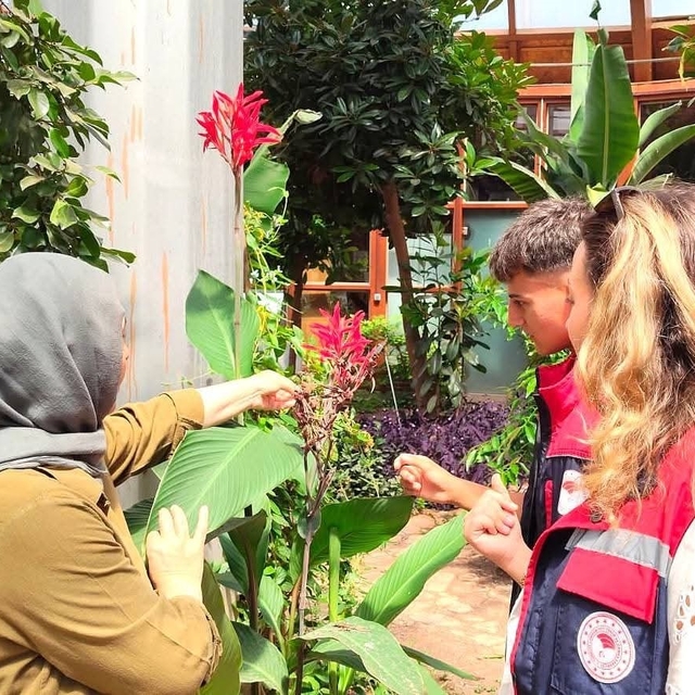 Öğrencilerden Tıbbi ve Aromatik Bitkiler Merkez Müdürlüğünü teknik gezi