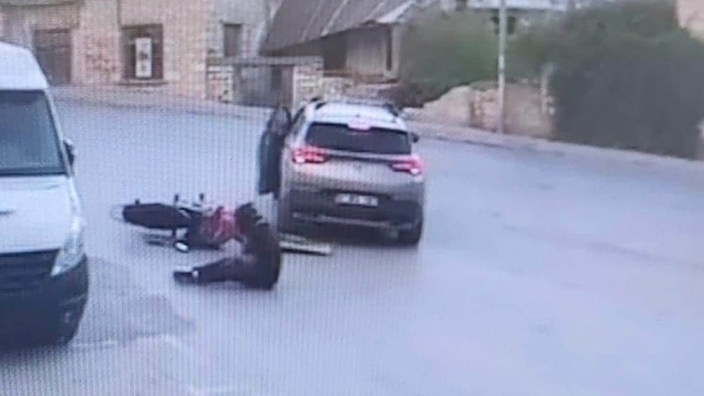 Mersin'de otomobil ile motosiklet çarpıştı: 1 yaralı
Kaza anı güvenlik kamerasında