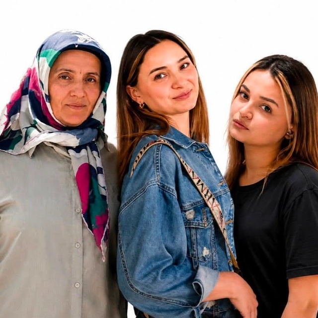 Giresun'da sel sularına kapılan anne ile iki kızı son yolculuklarına uğurla...
