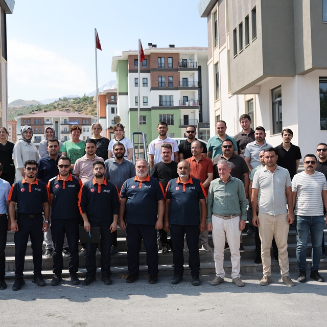 Başkan Özdoğan: "Afetlere hazırlık süreklilik getiren bir süreçtir"