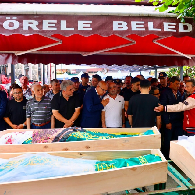 Piknik sırasında derede akıntıya kapılıp ölen anne ve 2 kızı, toprağa veril...