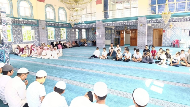 Edremit Şehitlik Camii'nde yaz Kur'an kursları tamamlandı
