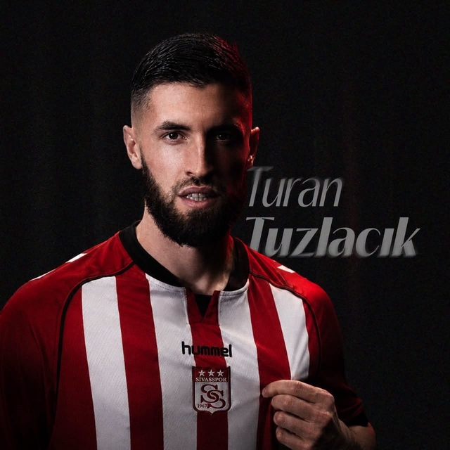 Sivasspor Turan Tuzlacık'ı kadrosuna kattı