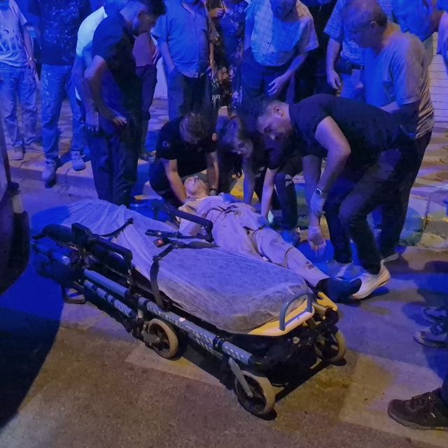 Eskişehir'de motosikletin çarptığı yaşlı adam yaralandı