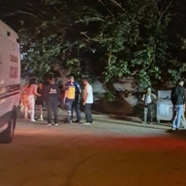 Eskişehir'de olaylı gece: Sinir krizi geçiren kadının bağırış sesleri sokağ...