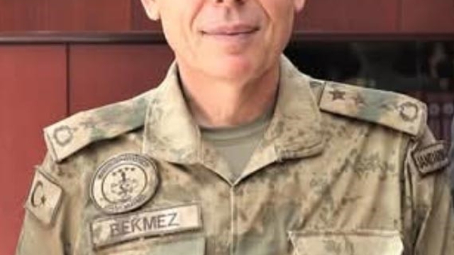Antalya İl Jandarma Komutanlığına Tümgeneral Hüseyin Bekmez atandı
