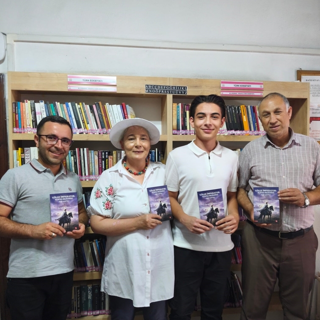 Bor Kütüphanesi'nde yazarlar buluştu