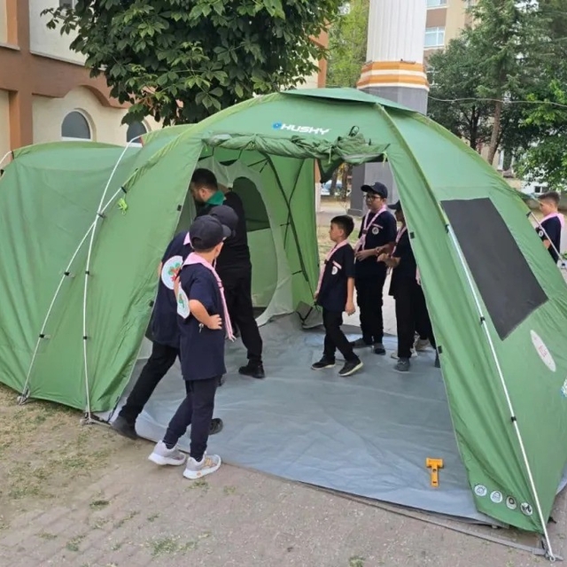 Boyabat'ta genç izcilere uygulamalı kampçılık eğitimi