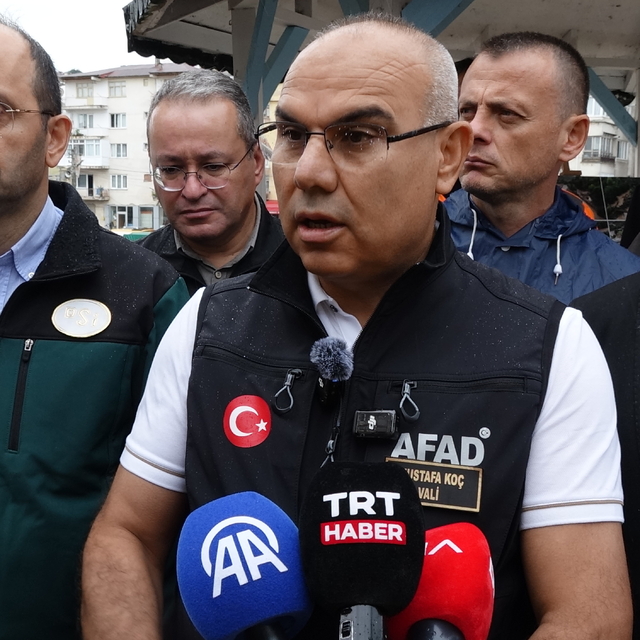 Giresun'da selde kayıp dayı ve yeğeni arama çalışmaları 2'nci gününde (2)