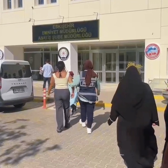 Eskişehir merkezli 19 ilde modem dolandırıcılığı operasyonu; 90 gözaltı