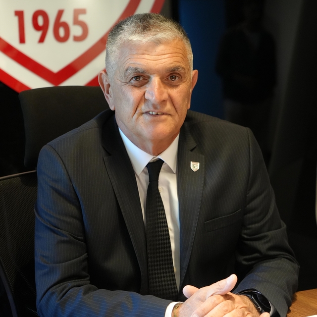 Samsunspor'da sezonun ilk maçında hedef 3 puan
Suat Çakır: "Taraftarlarımız...
