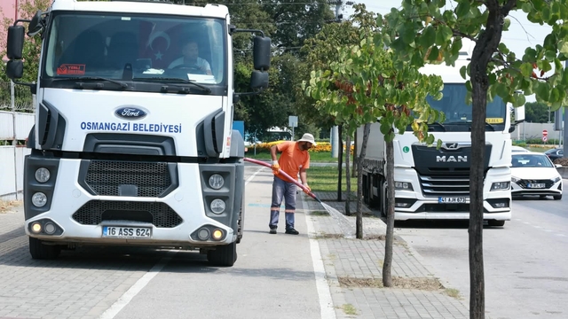 Osmangazi'de yeşil alanlarda titiz çalışma