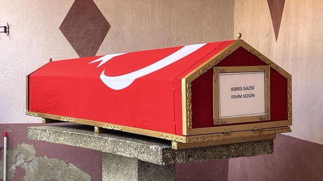 Bayındır, Kıbrıs Gazisi Fehim Sezgin'i uğurladı