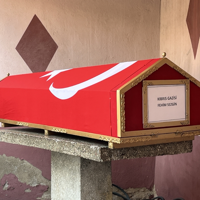 Bayındır, Kıbrıs Gazisi Fehim Sezgin'i uğurladı