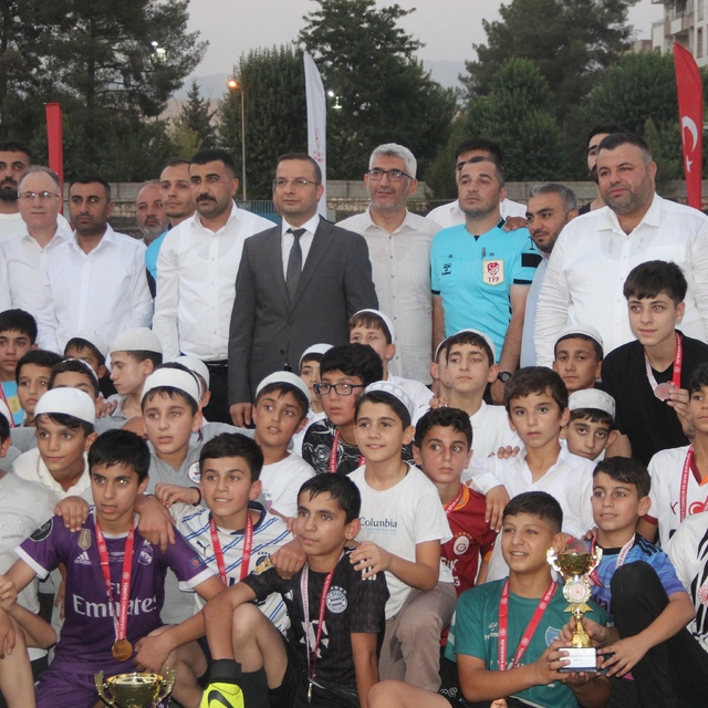 Cizre'de yaz Kur'an kursları futbol turnuvası heyecanı sona erdi