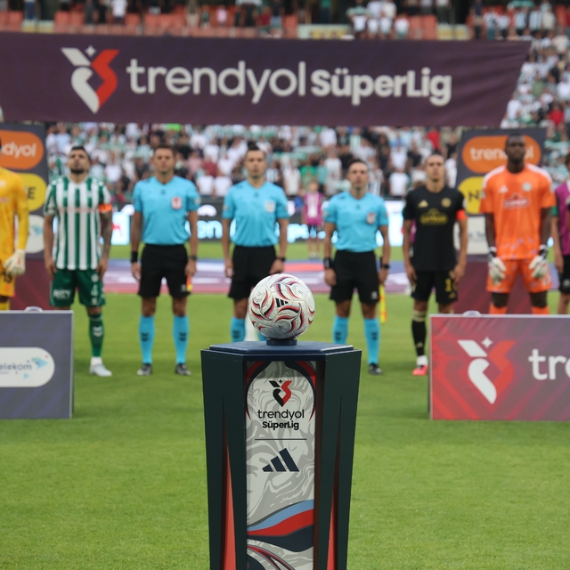 Trendyol Süper Lig: Konyaspor: 0 - Çaykur Rizespor: 0 (İlk yarı)