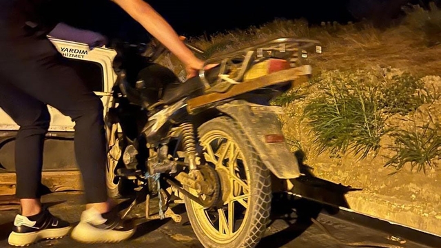 Uzunköprü'de plakasız ve tescilsiz motosikletin ehliyetsiz sürücüsüne 88 bin 500 lira ceza
