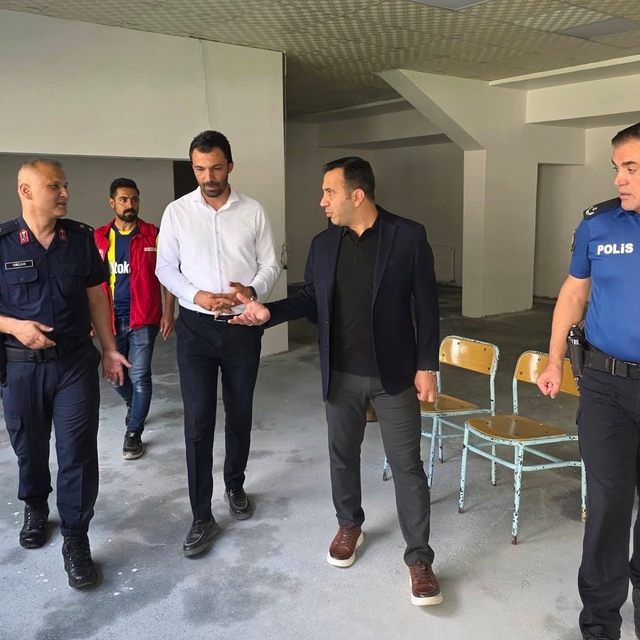 Kaymakam Algın, Gölbaşı Gençlik Merkezini ziyaret etti