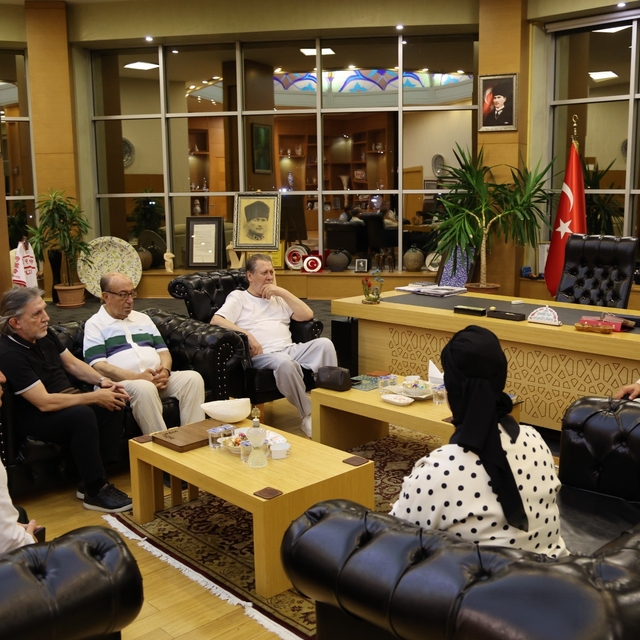 Ahmet Özhan'dan DPÜ'ye ziyaret: Kütahya'nın Mevlevî ve tasavvufî ruhu konuş...