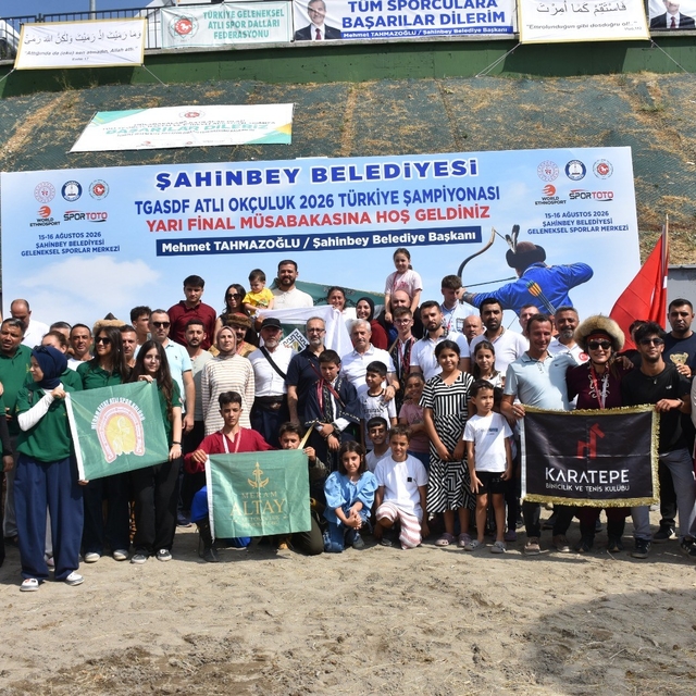 Atlı Okçuluk Türkiye Şampiyonası Yarı Finali Gaziantep'te yapıldı
Dereceye...